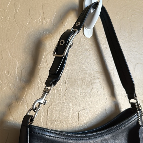 VINTAGE COACH SADDLE BAG black LIKE NEW CONDITION - Picture 7 of 16